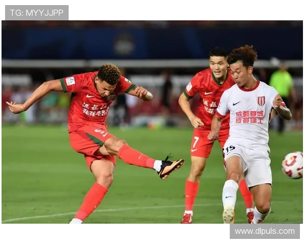 23岁蓉城红星替补10分钟两助攻 国足半场2红